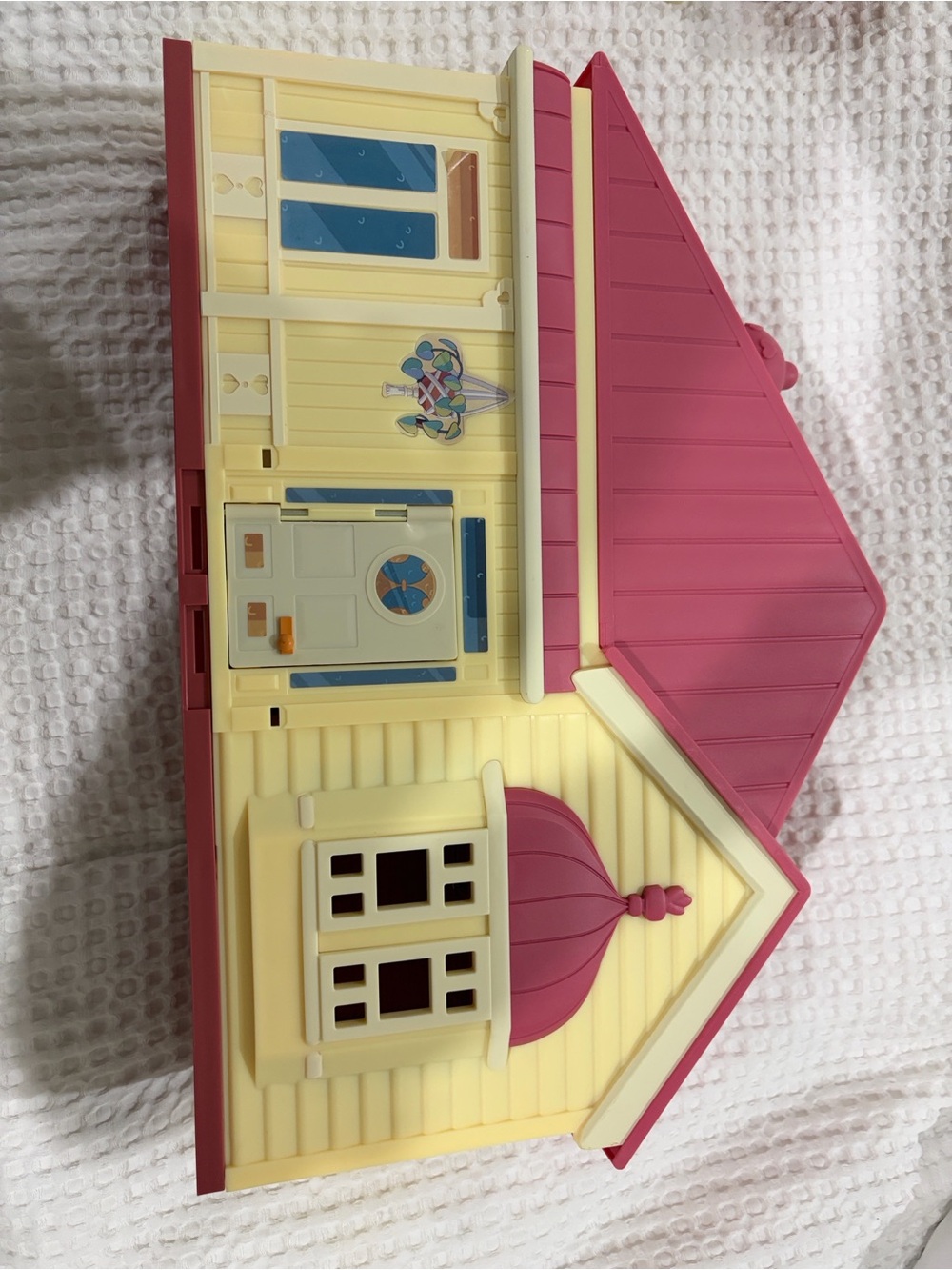 Bluey Pink and Cream Kids Playhouse Toy - Classic Dollhouse
